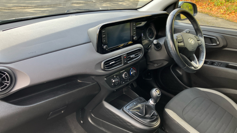 Hyundai i10 1.0 MPi SE Connect 5dr Petrol Hatchback